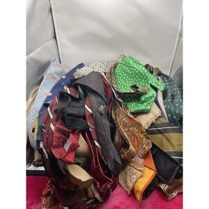 Lot of 35 Floral Paisley Abstract Silk  And Polyester Ties
